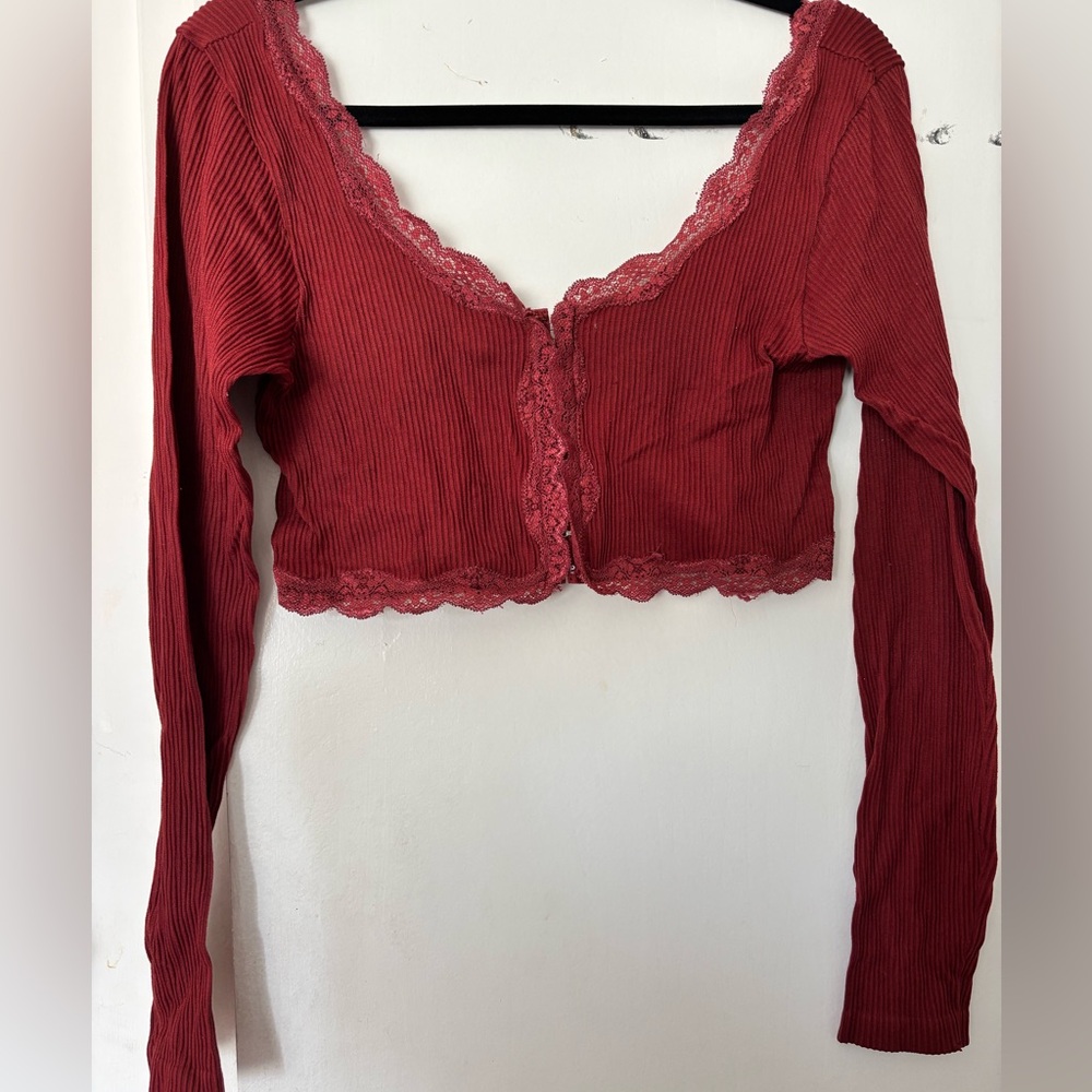 Red Lace Trim Cropped top